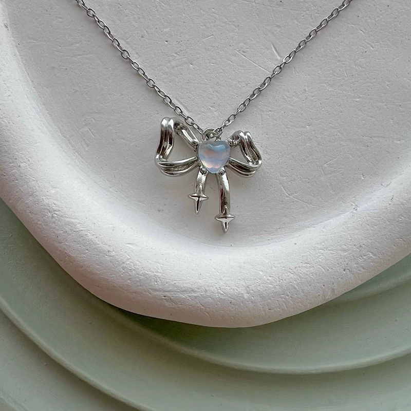 گردنبند پاپیون کد 4