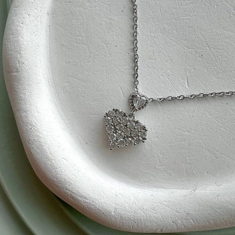 گردنبند قلب فول نگین