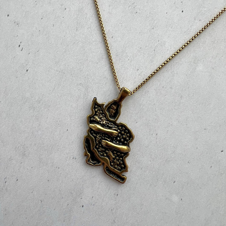 پلاک بغل کردن نقشه ایران