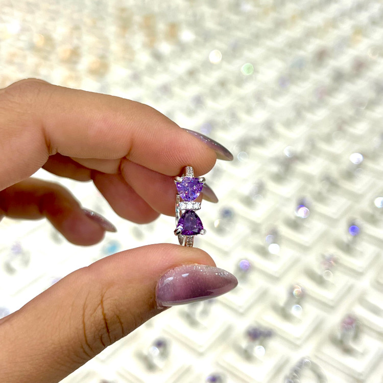 انگشترپاپیونبنفش