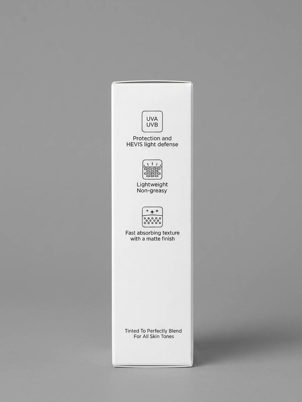کنار جعبه ضد آفتاب روشن کننده استلین مدل Fade Spots SPF 50